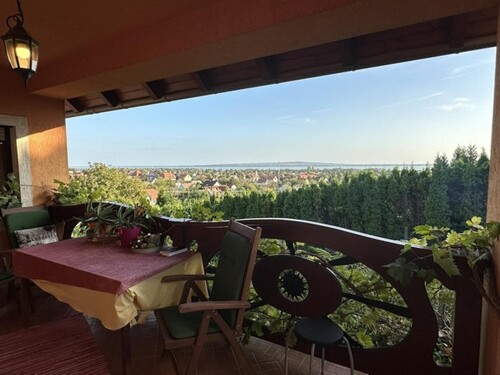 Bild 1 - In Ungarn am Plattensee 186 m2 Haus mit 806 m2 Grund