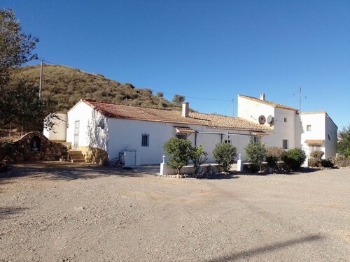 Bild 1 - Finca mit 24 Hektar in Andalusia Provinz Murcia