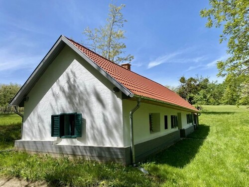 Bild 1 - Im Komitat Veszprem 70m2 Bauernhaus mit 2877m2 Grund
