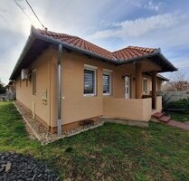 Im Komitat Veszprem ein 98m2 Haus mit 1270m2 Grundstück - Csabrandek