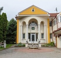 Luxusvilla in Ungarn - 772.000,00 EUR Kaufpreis, ca.  520,00 m² Wohnfläche in Erd (PLZ: 2030)