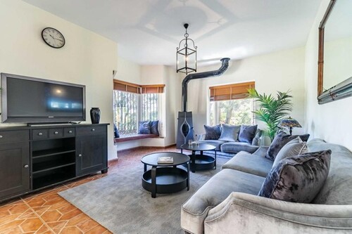 Bild 4 - Einfamilienhaus mit 270,00 m&sup2; in Estepona zum Kaufen