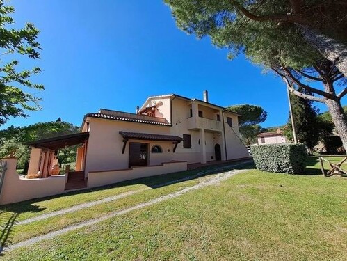 Bild 3 - 8 Zimmer Einfamilienhaus in Region Grosetto