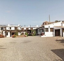 Costa Calida Murcia Finca mit 3 Wohnungen und Pferdeboxen - Aguilas