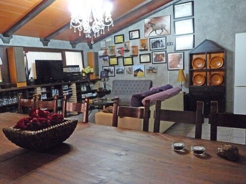 Bild 2 - 12 Zimmer Einfamilienhaus zum Kaufen in Espiel