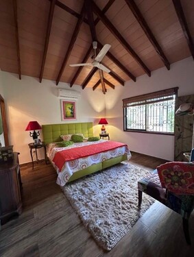 Bild 4 - Einfamilienhaus mit 950,00 m&sup2; in San Bernardino zum Kaufen