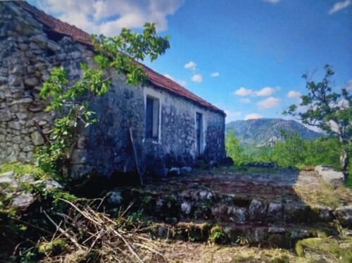 Bild 1 - 304000m2 großes Grundstück in Montenegro