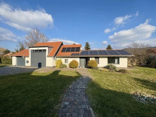 Bild 1 - In Ungarn im Komitat Veszprem ein 140m2 Haus mit 1328 Grund
