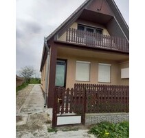 Einfamilienhaus in der Nähe des Plattensees - Balatonujlak