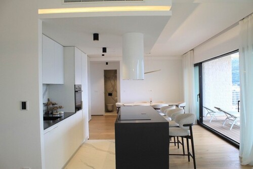 Bild 3 - 3 Zimmer Etagenwohnung in BUDVA