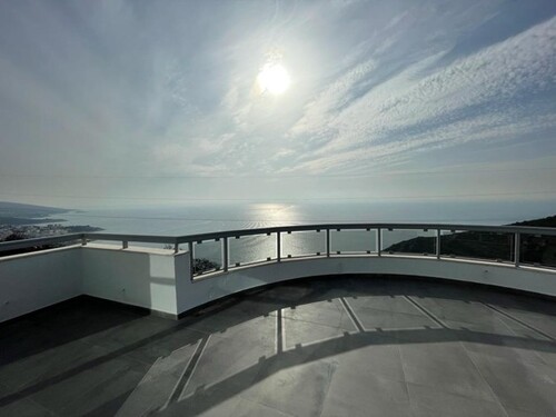 Bild 4 - Etagenwohnung mit 241,00 m² in Dobra Voda zum Kaufen