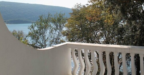 Bild 3 - 5 Zimmer Einfamilienhaus in 85000