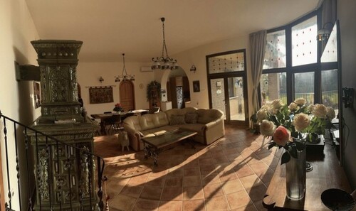 Bild 2 - 6 Zimmer Einfamilienhaus zum Kaufen in Godollo