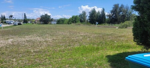 Bild 1 - FLORIDA Cape Coral Kanal Wasser Grundstück 1000m2