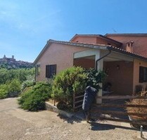 Villa Panoramalage in Umbrien - 390.000,00 EUR Kaufpreis, ca.  200,00 m² Wohnfläche in Citta della Pieve (PG) (PLZ: 06062)