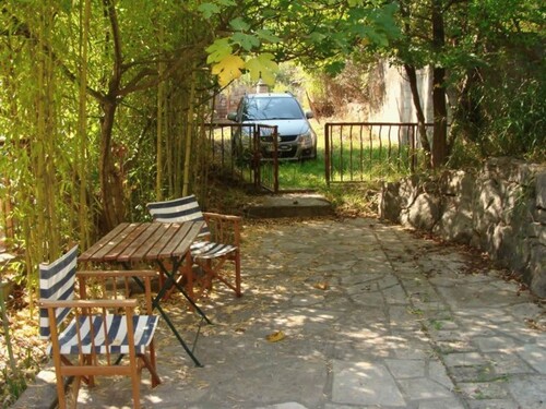 Bild 2 - 6 Zimmer Einfamilienhaus zum Kaufen in Herceg Novi