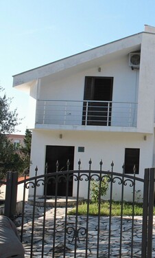 Bild 2 - 4 Zimmer Einfamilienhaus zum Kaufen in Bar-Kunje