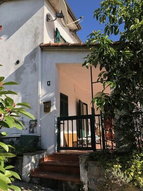 Bild 2 - 4 Zimmer Einfamilienhaus zum Kaufen in Sarzana (SP)