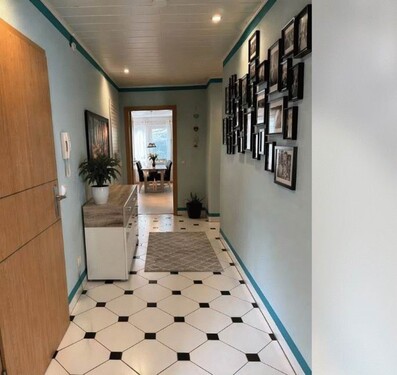 Bild 2 - 6 Zimmer Einfamilienhaus zum Kaufen in Uslar
