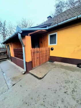 Bild 2 - 7 Zimmer Einfamilienhaus zum Kaufen in Kerekegyháza