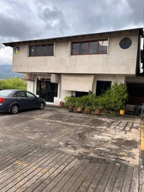 Bild 2 - 7 Zimmer Einfamilienhaus zum Kaufen in San Cristóbal