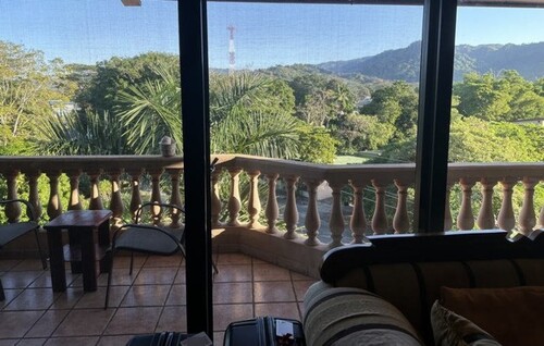 Bild 2 - 11 Zimmer Einfamilienhaus zum Kaufen in Jaco