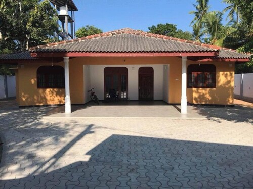 Bild 1 - Villa mit Pool - 225.000,00 EUR Kaufpreis, ca.  240,00 m² Wohnfläche