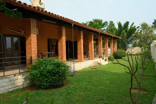 Bild 3 - 6 Zimmer Einfamilienhaus in San Bernardino . Paraguay