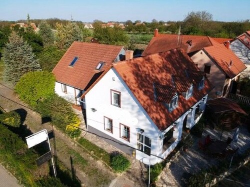 Bild 1 - Einfamilienhaus in Südungarn - 155.000,00 EUR Kaufpreis, ca.  205,00 m² Wohnfläche
