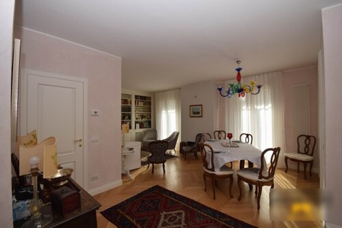 Bild 1 - Wohnung bei Piazza Antenore - 460.000,00 EUR Kaufpreis, ca.  105,00 m² Wohnfläche