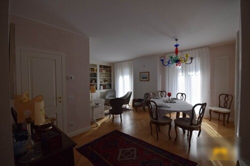 Bild 3 - 3 Zimmer Etagenwohnung in Padova