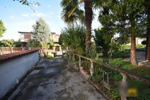 Bild 4 - Einfamilienhaus mit 275,00 m² in Albignasego zum Kaufen