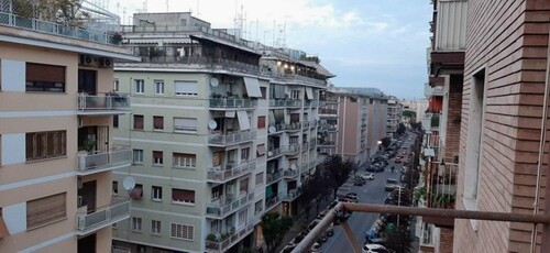 Bild 1 - Wohnung 81m2 in Rom mit 2 Balkons