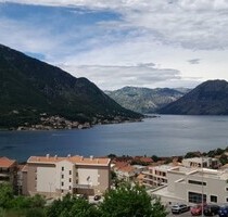 Apartment mit Blick auf die Bucht von Kotor