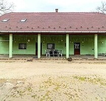 In Süd-Ungarn ein 120m2 Bauernhaus mit 5079m2 Grund - Petőfiszállás