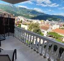 2Zi Ferienwohnung 60m2 in Budva Meerblick