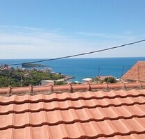 Haus 22m2 Grund 430m2 Meer 250m Meerblick - Kreis Bar MNE