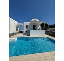 Villa am Meer in Griechenland - 2.400.000,00 EUR Kaufpreis, ca.  100,00 m² Wohnfläche in Santorini (PLZ: 84702)