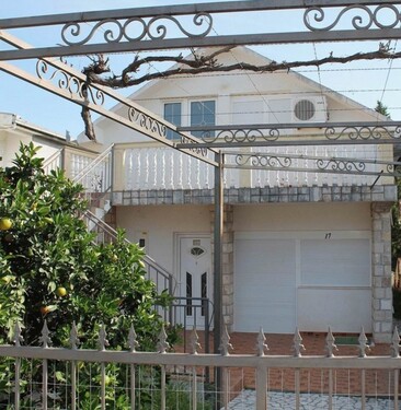 Bild 2 - 4 Zimmer Einfamilienhaus zum Kaufen in Bar-Kunje