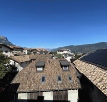 Attikowohnung Panoramablick - 710.000,00 EUR Kaufpreis, ca.  144,00 m² Wohnfläche in Girlan (PLZ: 39057)