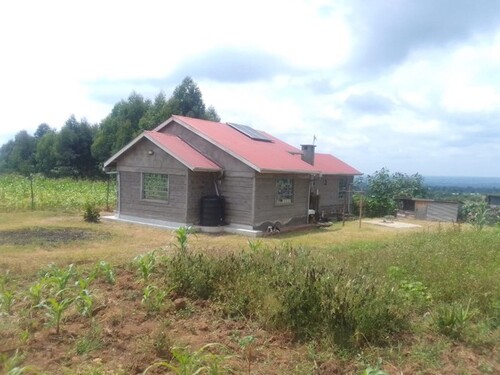 Bild 1 - Einfamilienhaus mit großem Grundstück