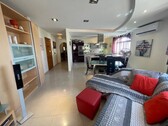 Bild 3 - 4 Zimmer Etagenwohnung in Sliema