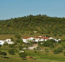 Farm Nähe Alqueva-Stausee mit Restaurant