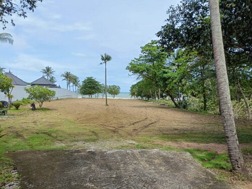 Bild 1 - Grundstück am Strand 20 Minuten von Phuket entfernt
