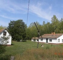 Geplegtes bewohnbares Bauernhaus 70m2 mit 4300m2 Grund - Kisszállás