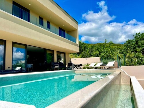 Bild 1 - TOP Villa mit Meerblick in exponierter Lage