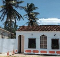 Coloniales Strandhaus auf Insel in der Karibik - Juan Griego