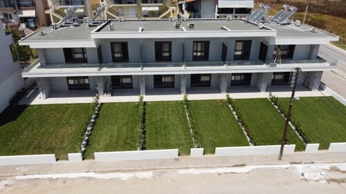 Bild 2 - 2 Zimmer Einfamilienhaus zum Kaufen in Dionisiou