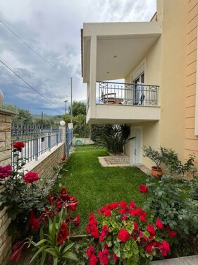 Bild 3 - 6 Zimmer Einfamilienhaus in Loggos