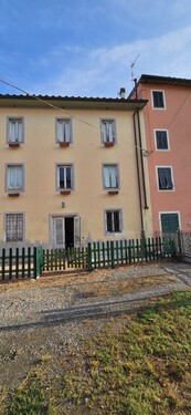Bild 3 - 11 Zimmer Einfamilienhaus in Montuolo